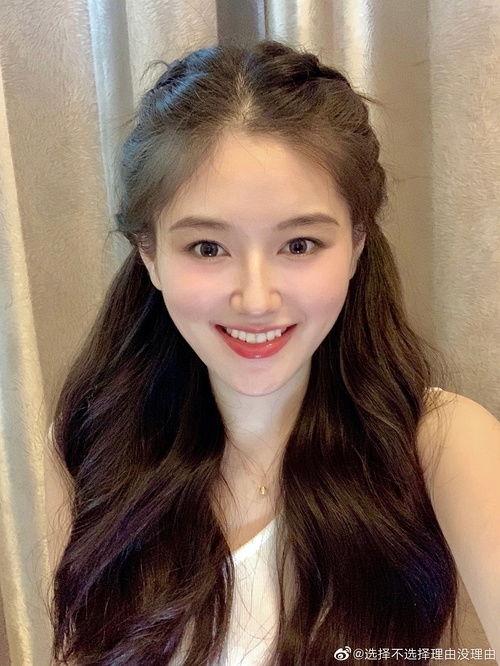 吃瓜网红句,网红吃瓜界的风云变幻 第1张 吃瓜网红句,网红吃瓜界的风云变幻 第1张